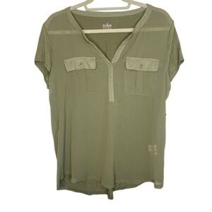 Soho Mesh Green Short Sleeve Blouse Size Medium New with tags